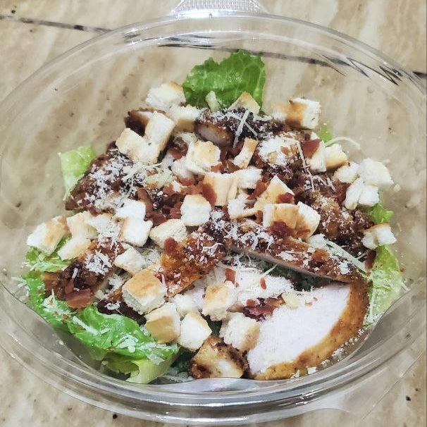 Ensalada Cesar con Pollo